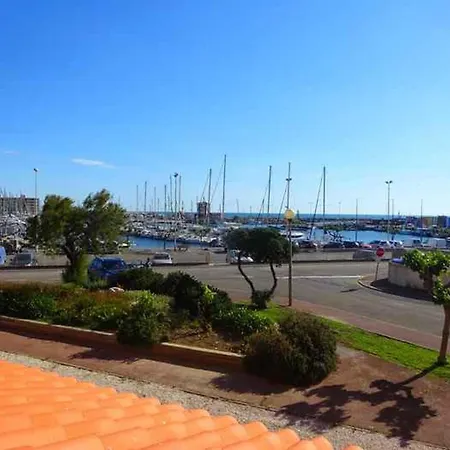 Climatise Avec Terrasse Et Parking A 100m De La - Fr-1-782-45 *